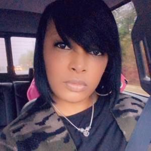 Meet your Posher, Nikki